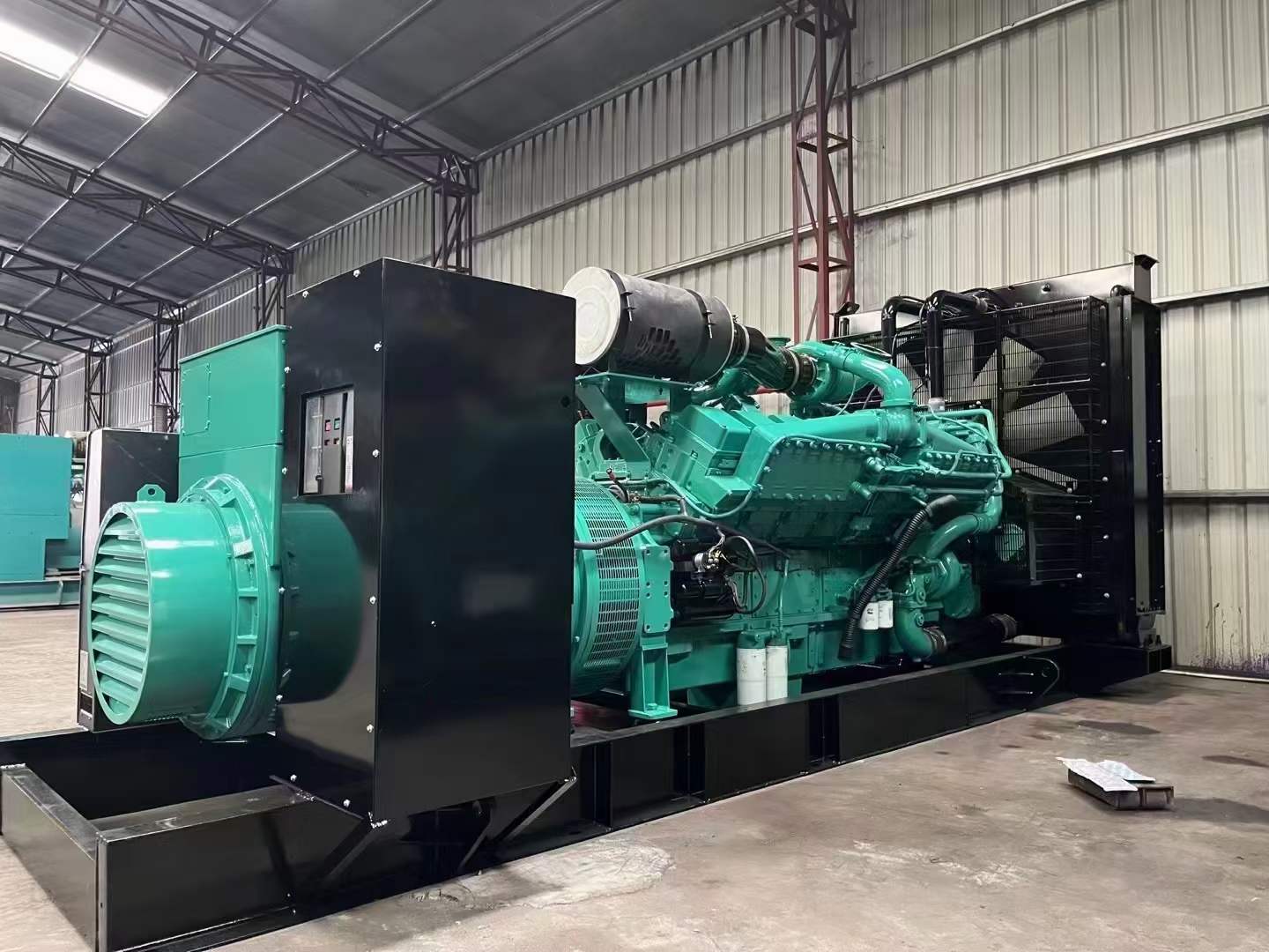 射洪如何降低 800kW 柴油发电机输出电流的波动？
